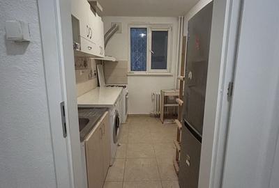 Apartament cu 2 camere semidecomandat, mobilat în Mihai Bravu