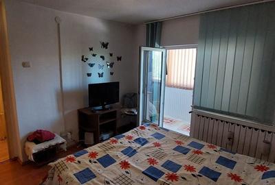 Apartament cu 4 camere în Otopeni