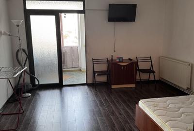 Garsonieră decomandată în Central - 5