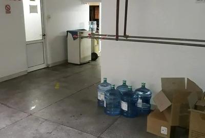 Spațiu comercial, de 600 mp, în Central - 13