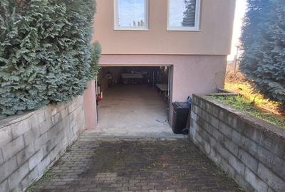 Casă cu 5 camere cu Teren 3100 Mp în Sud - 2