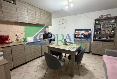 Apartament cu 3 camere semidecomandat, mobilat în Simion Bărnuțiu