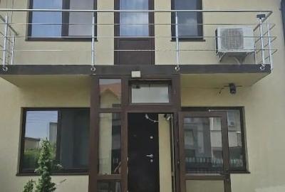 Casă individuală cu 3 camere cu Teren 300 Mp în Est