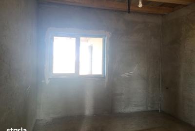 Casă cu 4 camere cu Teren 500 Mp în Sântandrei - 1