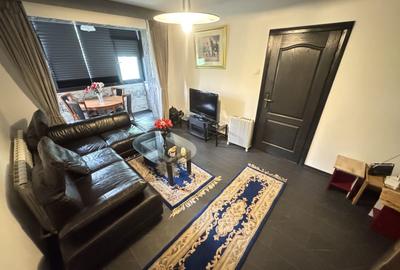 Apartament cu 2 camere semidecomandat, mobilat în City Park Mall