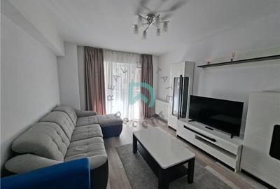 Apartament cu 3 camere decomandat în Tractorul