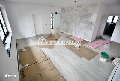 Casă cu 4 camere cu Teren 528 Mp în Corunca