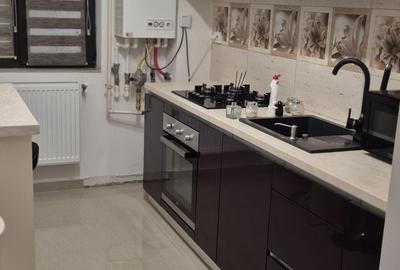 Apartament cu 3 camere decomandat în Exterior Vest - 6