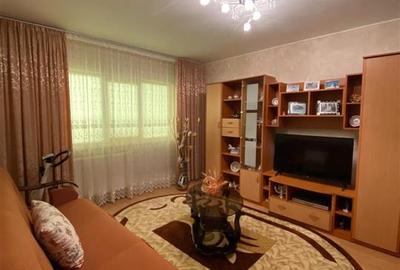 Apartament cu 2 camere decomandat, mobilat în Apollo