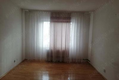 Apartament cu 3 camere decomandat în Reghin - 2