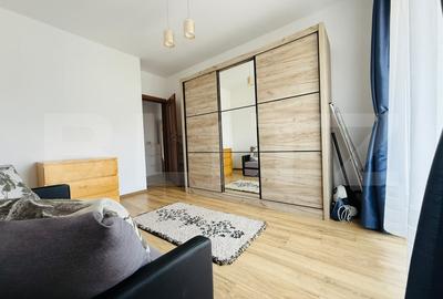 Apartament cu 2 camere decomandat, mobilat în Tractorul - 3