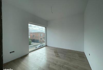 Casă cu 4 camere cu Teren 240 Mp în Ghiroda