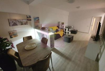 Apartament cu 2 camere semidecomandat, mobilat în Nord