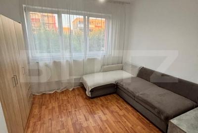 Garsonieră decomandată, mobilată în Lipovei