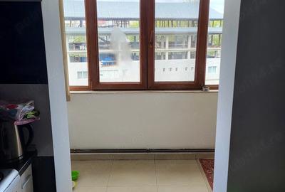 Apartament cu 3 camere decomandat în Nicolina - 5