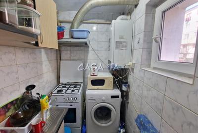 Apartament cu 2 camere semidecomandat în 9 Mai - 9