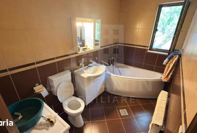 Casă cu 6 camere cu Teren 464 Mp în Cârcea - 20