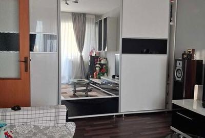 Apartament cu 3 camere decomandat în Central - 2