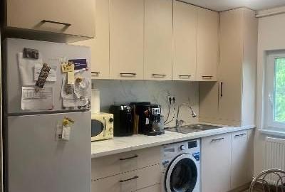 Apartament cu 3 camere decomandat în Dosu Bricii