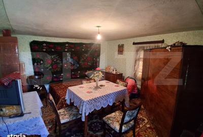 Casă cu 3 camere decomandat în Nistorești