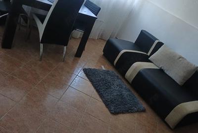 Apartament cu 2 camere semidecomandat în Aleea Trandafirilor