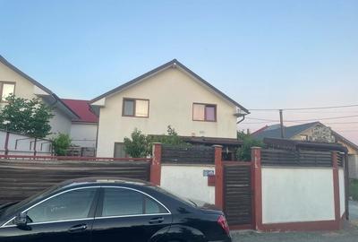 Casă cu 4 camere în Valu lui Traian
