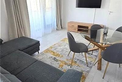 Apartament cu 3 camere semidecomandat, mobilat în Pipera