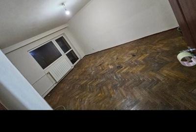Apartament cu 2 camere decomandat în Gura Văii - 1