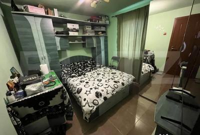 Casă cu 3 camere cu Teren 2638 Mp în Central