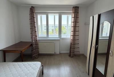 Apartament cu 2 camere semidecomandat în Calea București