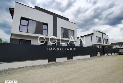 Casă cu 4 camere cu Canalizare în Central