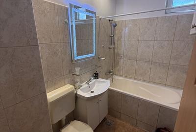 Apartament cu 3 camere decomandat în Central - 4