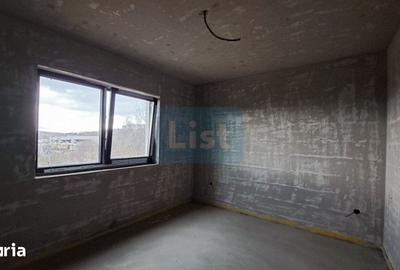 Casă cu 5 camere cu Teren 500 Mp în Apahida