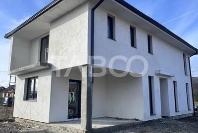 Casă cu 4 camere decomandat cu Teren 120 Mp în Șelimbăr