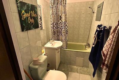 Apartament cu 2 camere decomandat în Titan
