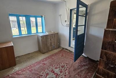Casă cu 4 camere cu Teren 1300 Mp în Gurbănești - 3