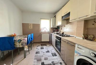 Apartament cu 3 camere decomandat în Metalurgie - 4