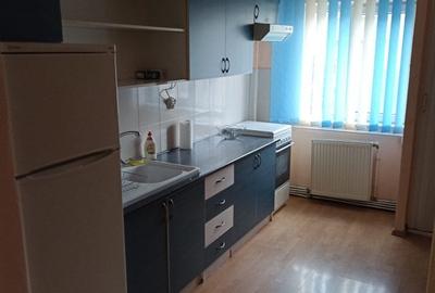 Apartament cu 3 camere decomandat în Decebal