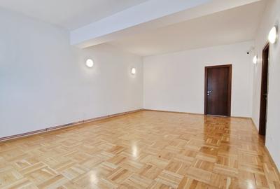 Casă individuală cu 6 camere cu Canalizare în Bucureștii Noi - 8