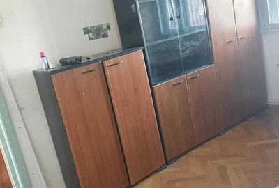 Apartament cu 4 camere decomandat în Bălcescu