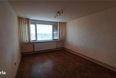 Apartament cu 2 camere decomandat în Circumvalațiunii - 3