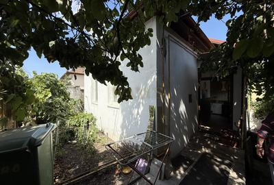 Casă individuală cu 2 camere cu Canalizare în Gruia