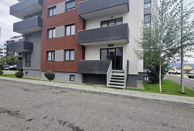 Apartament cu 2 camere decomandat în Avantgarden