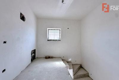 Casă cu 4 camere cu Teren 320 Mp în Moșnița Nouă