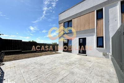 Casă cu 4 camere decomandat cu Teren 230 Mp în Bârnova