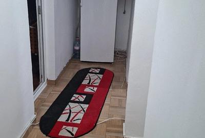 Apartament cu 3 camere decomandat în Central - 1
