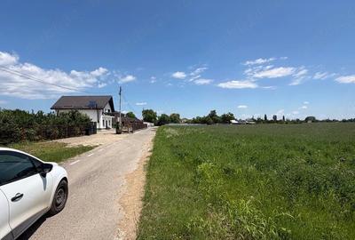 Teren de 438 mp, în Central