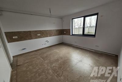Duplex cu 3 camere cu Canalizare în Central - 5