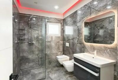 Casă cu 5 camere cu Teren 207 Mp în Central