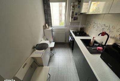 Apartament cu 2 camere decomandat în Central